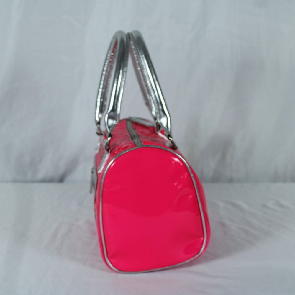Loungefly Sanrio Barrel Bag – OG Heart Logo – 2013 – Patent PVC – NWOT – Rare - Picture 8 of 11